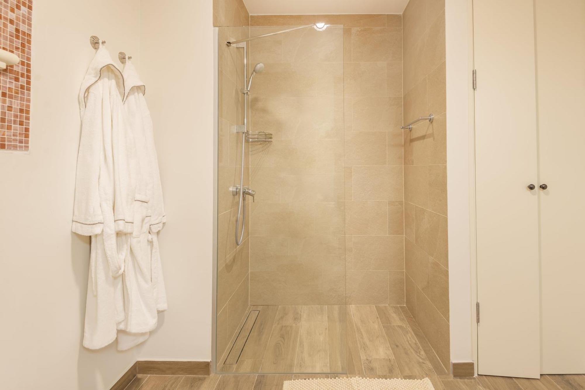 Lustica Apartments Central Tivat Room photo