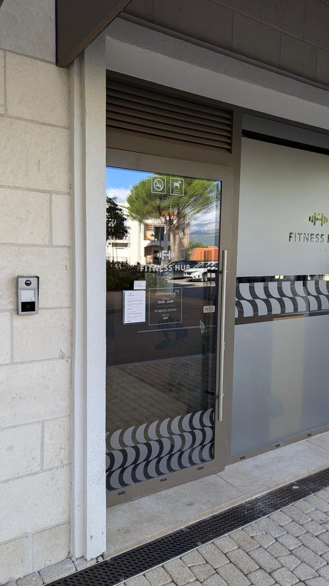 Lustica Apartments Central Tivat Exterior photo